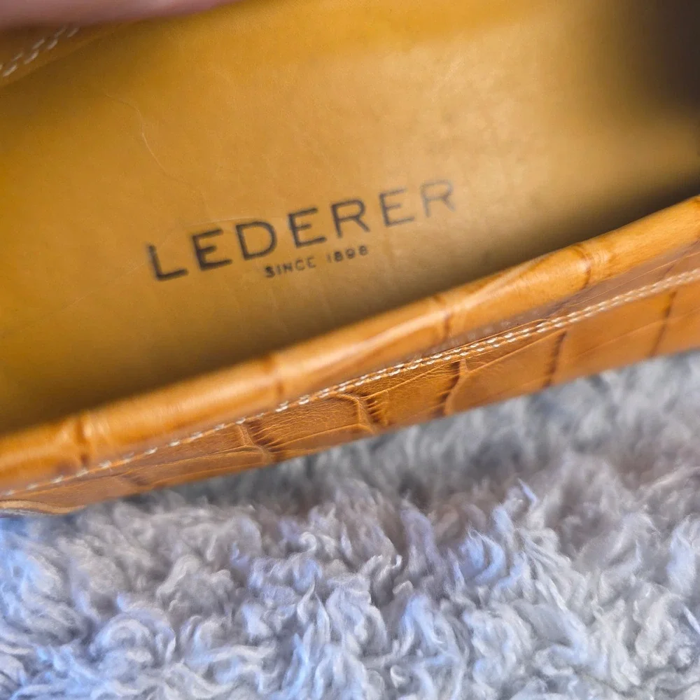 VTG Lederer Vintage Crocodile Embossed Leather Loafers Womens - EU 38 US 7‎